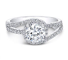 diamond engagement ring by Diamond Plaza