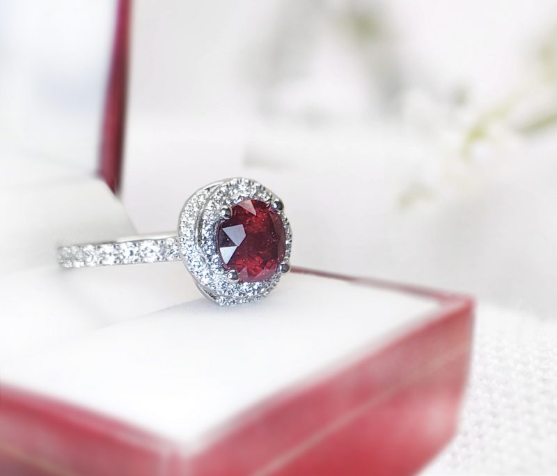 Customized Engagement Rings in Canada